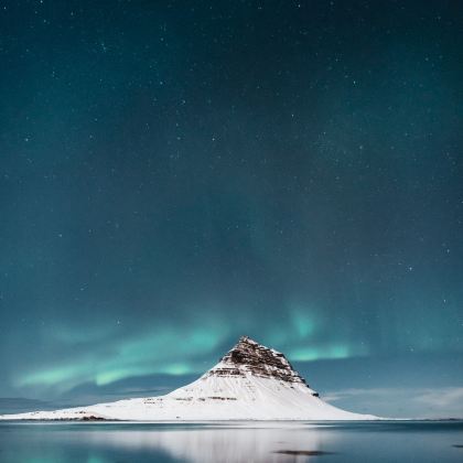 冰岛+芬兰+蓝冰洞+圣诞老人村11日9晚跟团游