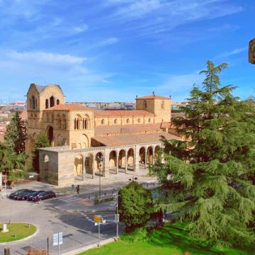 西班牙马德里+阿维拉5日4晚私家团