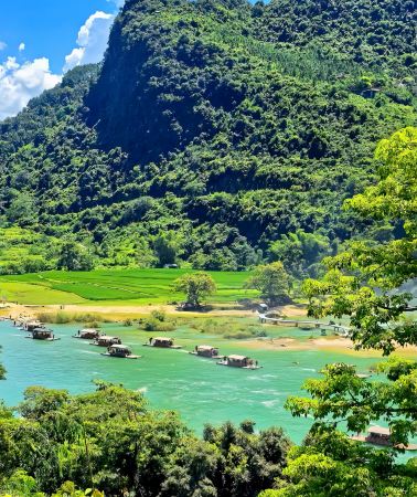 6D5N • Chongzuo border package:  Detian Transnational Waterfall&Complimentary rice-field coffee + White-Headed Langur Sightseeing + Tongling Grand Canyon + Qingxiu Mountain in Nanning