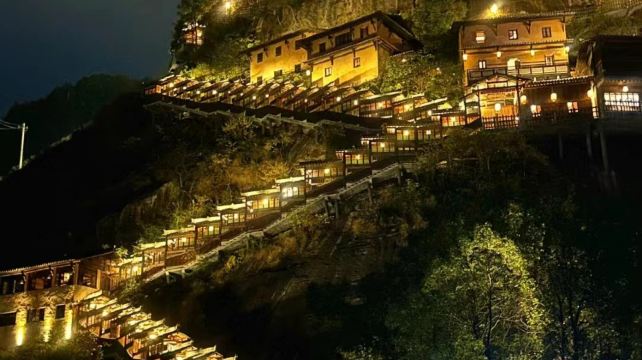 江西望仙谷+三清山风景区2日1晚跟团游·16人封顶小团+真纯玩+1车1导+优秀国导陪同登山+升1晚山下4钻酒店+减少缆车排队