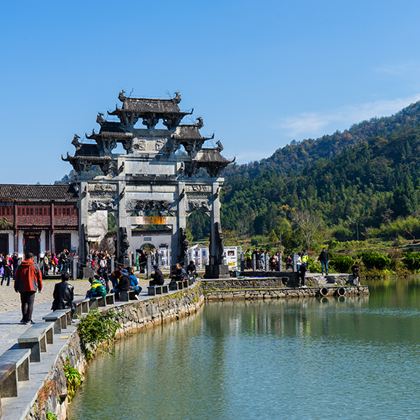 黄山+西递+宏村景区+婺源篁岭景区5日4晚跟团游
