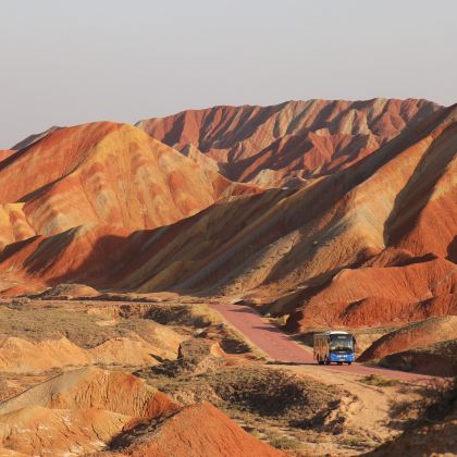 兰州+张掖+嘉峪关+酒泉+敦煌5日4晚拼小团