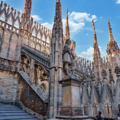 意大利米兰+维罗纳+克雷马+多洛米蒂山脉+佛罗伦萨+罗马8日7晚拼小团