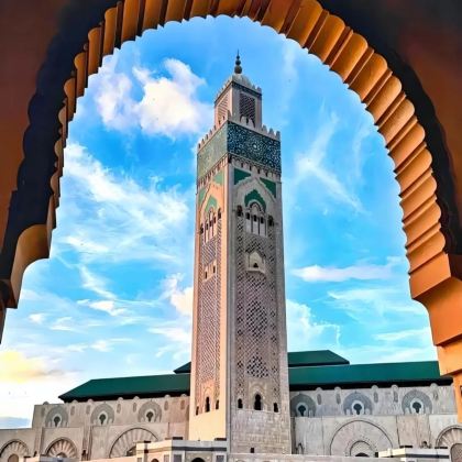 摩洛哥卡萨布兰卡+马拉喀什+撒哈拉沙漠+舍夫沙万+非斯8日7晚跟团游