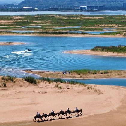 中国宁夏银川+西夏陵+镇北堡西部影城+贺兰山岩画+内蒙古阿拉善左旗+六湖穿越(五湖)旅游景区+乌兰湖+腾格里沙漠龙眼翡翠湖+乌海+乌海湖+拉僧庙3日2晚拼小团