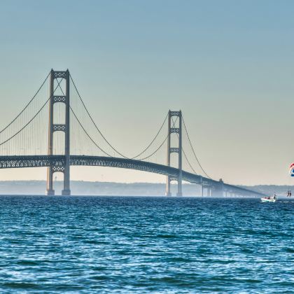 沙特阿拉伯+阿曼+卡塔尔+巴林11日9晚跟团游