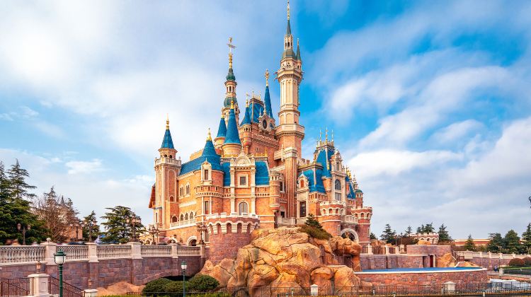 6-day 5-night · Group Tours · Shanghai Disney Resort + Suzhou + Hangzhou + Wuzhen