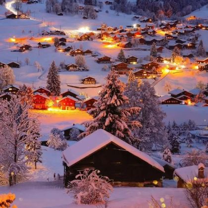 新疆乌鲁木齐+北疆+喀纳斯8日7晚跟团游