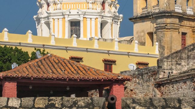 9-Day Colombia Express Tour from Bogotá·Armenia, Salento, Medellín, Cartagena and Guatapé | Cocora Valley