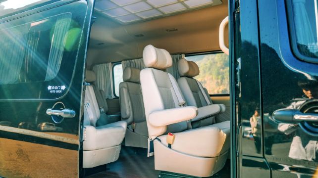 5-Day Vibrant Hunan Group Tour· Zhangjiajie National Park, Fenghuang Ancient Town & Provincial Capital Changsha