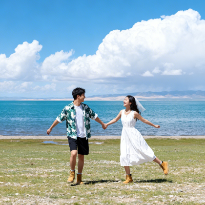 青海湖景区+茶卡盐湖+莫高窟+张掖+乌素特水上雅丹地质公园+鸣沙山月牙泉9日8晚私家团