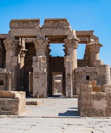 4D3N • Amazing 4-Days Nile Cruise from Aswan To Luxor with sightseeing and Abu simbel