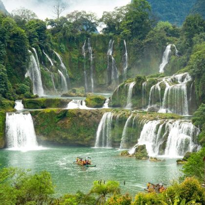 广西南宁+德天瀑布+通灵大峡谷+明仕田园4日3晚自由行