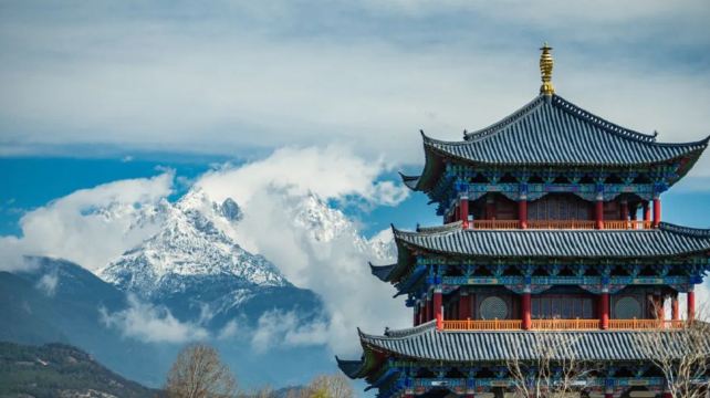 2-Day Best of Yunnan Private Tour· Dali, Lijiang, Erhai Lake, Yulong Snow Mountain, Xizhou Ancient Town
