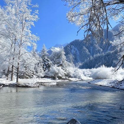 成都+四姑娘山+九寨沟+黄龙风景名胜区6日5晚私家团