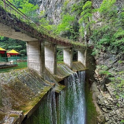 中国陕西商洛金丝峡景区2日1晚跟团游