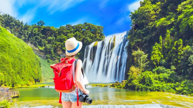 貴州貴陽+黃果樹景區+荔波+西江千戶苗寨5日4晚跟團遊·20人+帶腿託2+1頭等艙+15+空座率+全程4鑽+苗寨觀景房+贈價值298+貴秀+金牌導遊