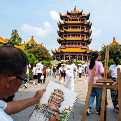 湖北武汉+黄鹤楼+东湖生态旅游风景区+宜昌长江三峡4日3晚跟团游