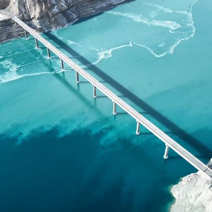 新疆喀什市+帕米尔高原+慕士塔格冰川公园+盘龙古道3日2晚拼小团