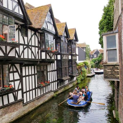 英国爱丁堡+伦敦+约克+剑桥+坎特伯雷+多佛尔白色悬崖5日4晚跟团游