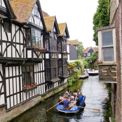 英国爱丁堡+伦敦+约克+剑桥+坎特伯雷+多佛尔白色悬崖5日4晚跟团游