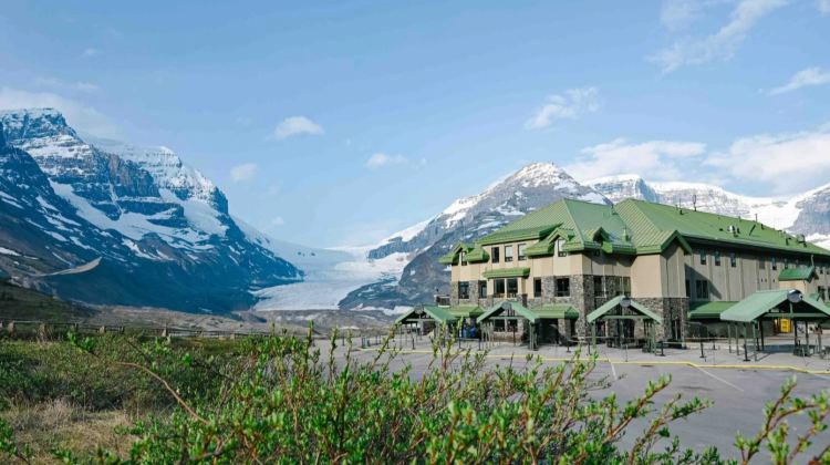 4-Day Jasper & Columbia Icefield Tour·Early Bird Offer | Buy 2 Get 2 Free · Airport Transfer + Glacier Hotel Stay Included · 2 Meals