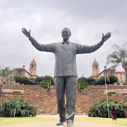 南非开普敦桌山+好望角+厄加勒斯角+齐齐卡马国家公园+太阳城+匹林斯堡国家公园+比勒陀利亚先民博物馆9日8晚私家团