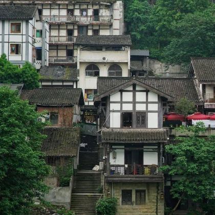 人文历史·重庆【暑期5天4晚研学营】巴蜀文脉·山水重庆 | 三峡博物馆+山城巷+解放碑+魁星楼+戴家巷+两江夜游+大足石刻宝顶山+大足石刻博物馆+大足石刻非遗工坊+长江索道+云端之眼+城市规划馆+麻花制作+非遗石刻体验