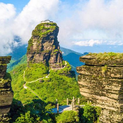 中国贵州贵阳+梵净山+织金洞3日2晚跟团游