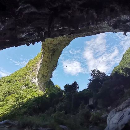 广西南宁+大石围天坑群+罗妹莲花洞+布柳河4日3晚自由行