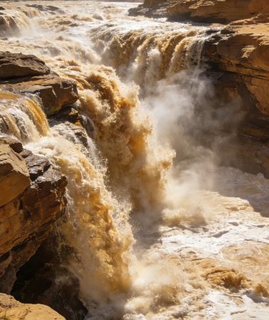 8D7N • Xi'an – exclusive for international travelers: Terracotta Warriors, Mount Hua, Hukou Waterfall, and Ganquan Canyon