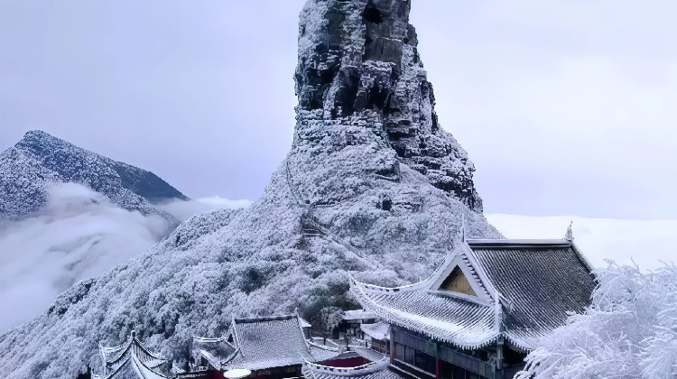 7-Day Guiyang + Huangguoshu Waterfall + Xijiang Qianhu Miao Village + Mount Fanjing + ChinaTianyan scenic Area + Libo + Zhenyuan Ancient Town