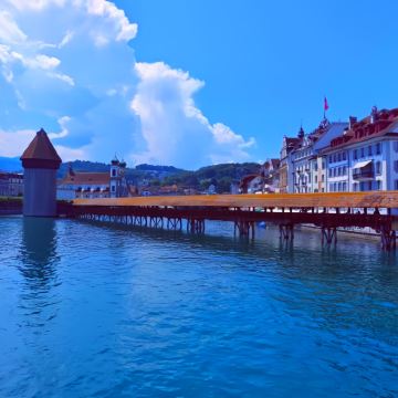 法国+荷兰+比利时+卢森堡+德国7日6晚跟团游