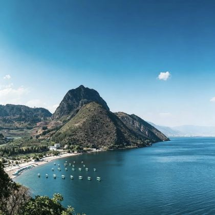 云南昆明+抚仙湖+建水+普者黑景区+弥勒6日5晚跟团游