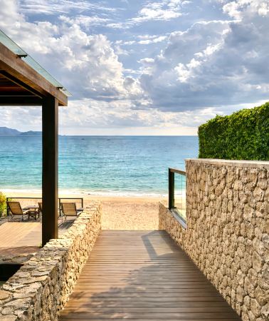 4D3N • Beihai Weizhou Island holiday package: Explore volcanic Weizhou Island on a circular tour + wave chasing at Beihai Silver Beach + stroll along the Nanyang-style Beihai Old Street