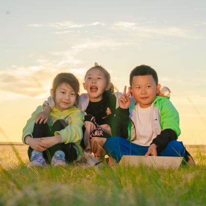 呼和浩特+呼伦贝尔+响沙湾+呼伦贝尔大草原8日7晚私家团