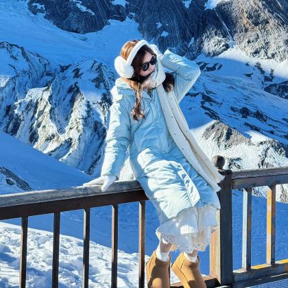 云南丽江+香格里拉+大理市+玉龙雪山5日4晚拼小团