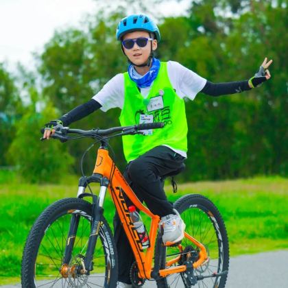 户外活动· 滇东南五湖连穿骑行游学营7天6晚独立营·180KM毅力骑行+穿越五大高原湖泊+云南省博物馆+石屏豆腐制作+澄江化石探索+建水紫陶制作