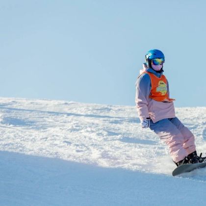 滑雪 • 唐山玉龙湾4天冬令营丨十三年经典沉淀，初中级特惠滑雪营燃情启航！零基础轻松学滑雪秒变雪地精灵！一起嗨翻雪场！