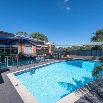 丹顿农山脉国家公园+普芬比利蒸汽火车+希尔斯维尔野生动物保护区+菲利普岛野生动物园+大洋路+格兰坪国家公园15日14晚拼小团