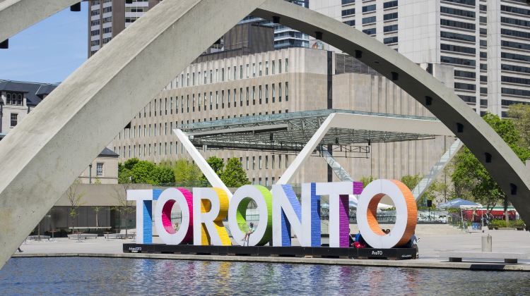 6-Day Eastern Canada Fall Foliage Train Tour from Toronto · Sudbury, Sault Ste. Marie, Agawa Canyon, Gravenhurst and Niagara Falls