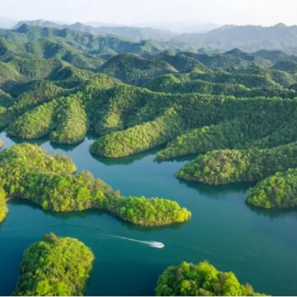 中国安徽宁国青龙湾生态旅游区+花溪谷2日跟团游