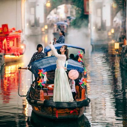 南京+无锡+杭州+乌镇+苏州+上海6日5晚跟团游