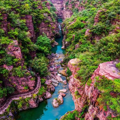 河南郑州+少林寺+洛阳龙门石窟+白马寺+开封汴梁小宋城+云台山风景名胜区+万仙山9日8晚跟团游