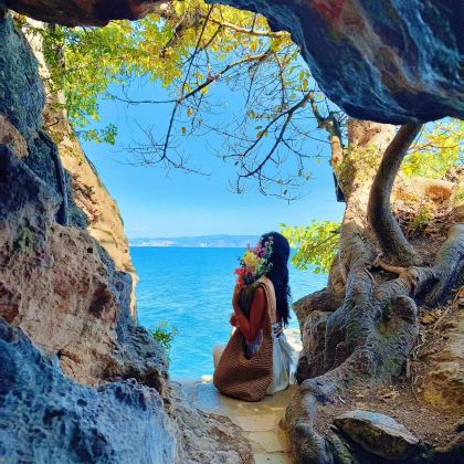 昆明+普者黑景区+弥勒+元阳哈尼梯田7日6晚拼小团