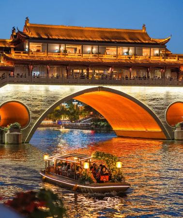 5D4N • Chongqing + Chengdu + Sanxingdui Museum + Dujiangyan + Mount Qingcheng