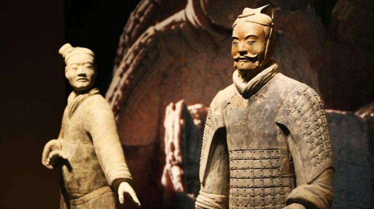 6D5N · Private Tours · Xi'an·Terracotta Warriors+Mount Hua·Local life and ICH cultural experience·5-star brand hotel downtown·Free Terracotta DIY and Hanfu makeup·Top guide private narration