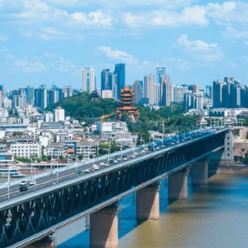 武汉+黄鹤楼+木兰天池4日3晚私家团