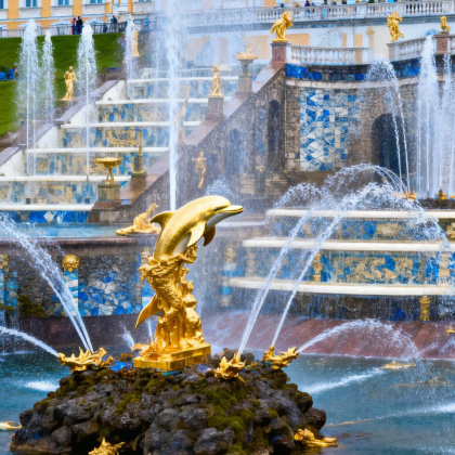 俄罗斯莫斯科+圣彼得堡9日跟团游