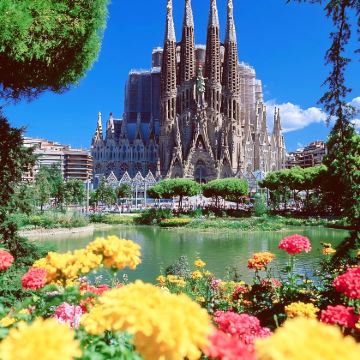 西班牙马德里+巴塞罗那+托莱多+赫罗纳+贝萨卢+阿维拉10日9晚私家团